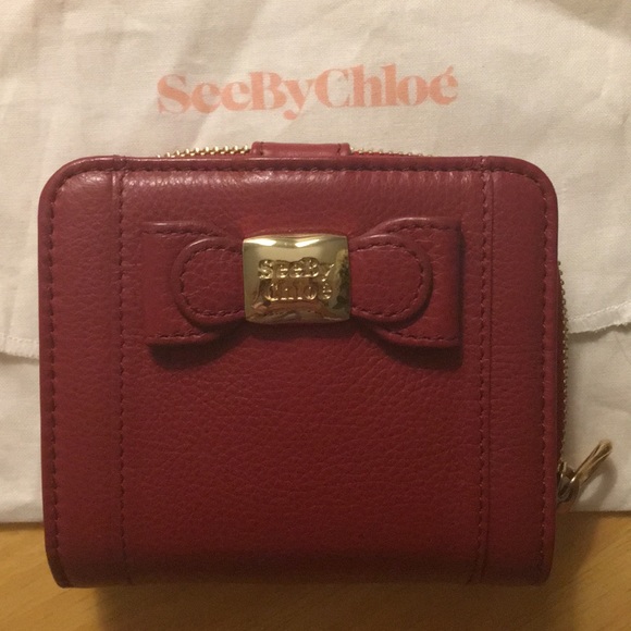 chloe red wallet